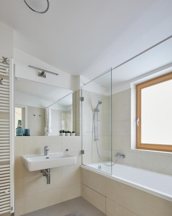 Prague Days - Apt W 2Bdr - 3 Balconies - Garage - Next To Park Εξωτερικό φωτογραφία